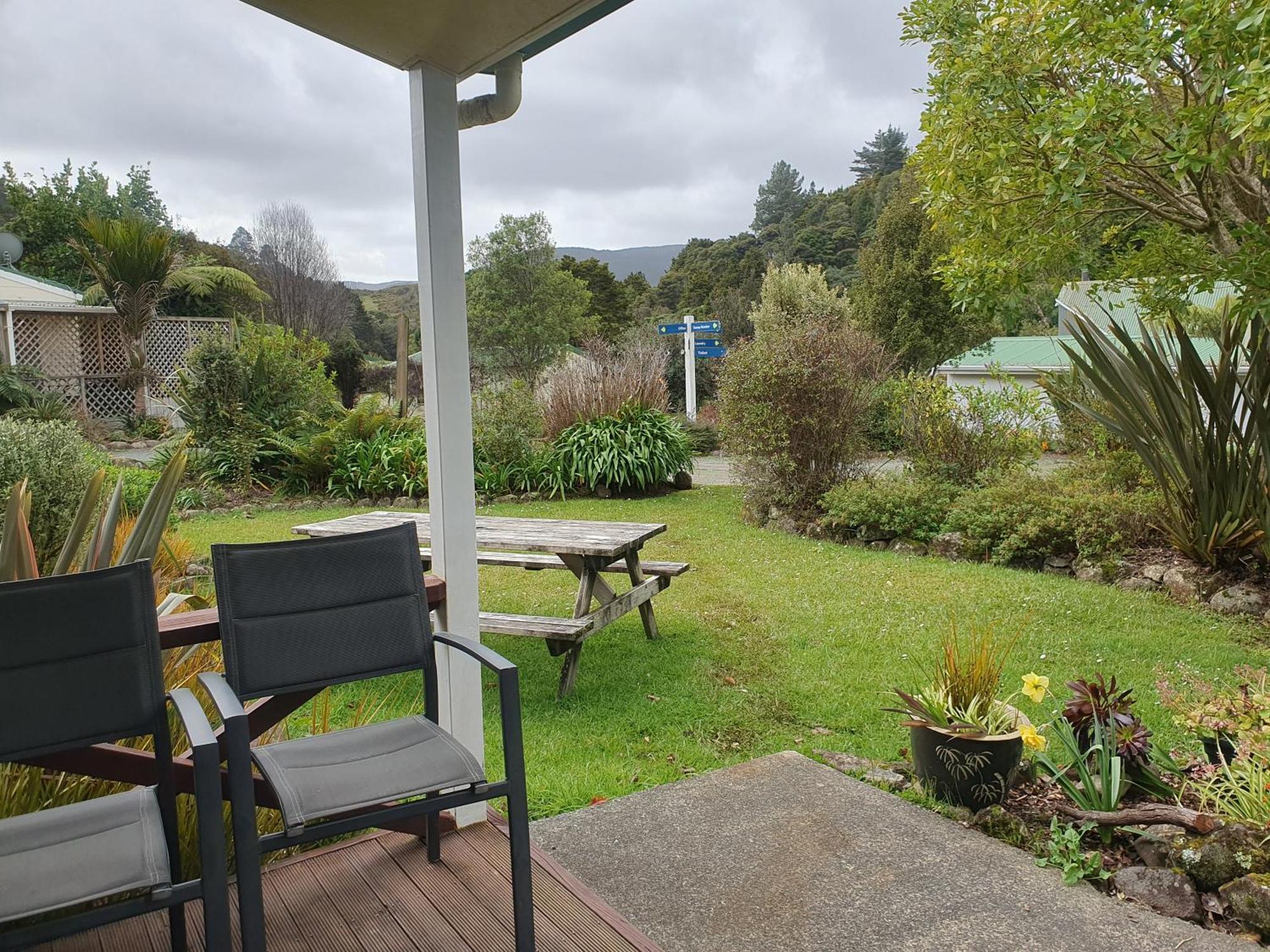 Kauri Coast Top 10 Holiday Park Kaihu Kültér fotó